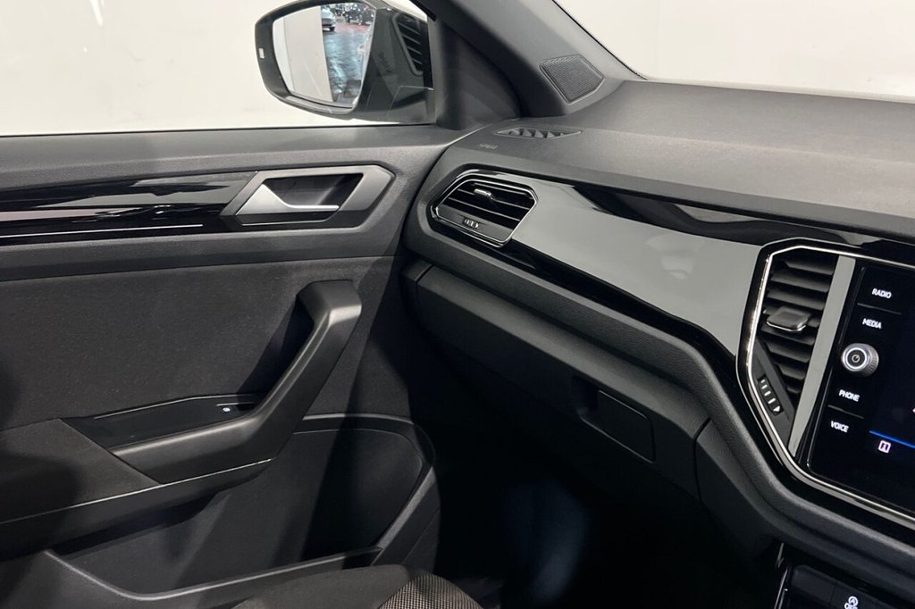 Used Volkswagen T-Roc 2022 for sale - 77666939: Photo 32