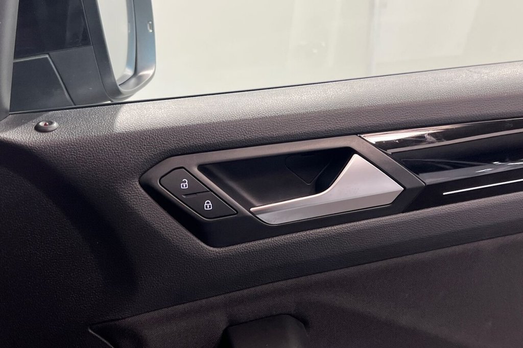 Used Volkswagen T-Roc 2022 for sale - 77666939: Photo 37