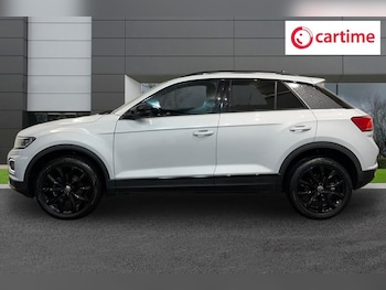 Used Volkswagen T-Roc 2022 for sale - 77666939: Photo