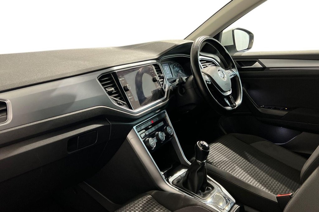 Used Volkswagen T-Roc 2021 for sale - 77262933: Photo 11