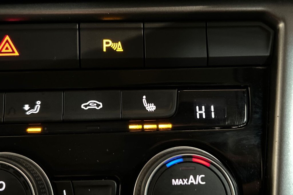 Used Volkswagen T-Roc 2021 for sale - 77262933: Photo 34