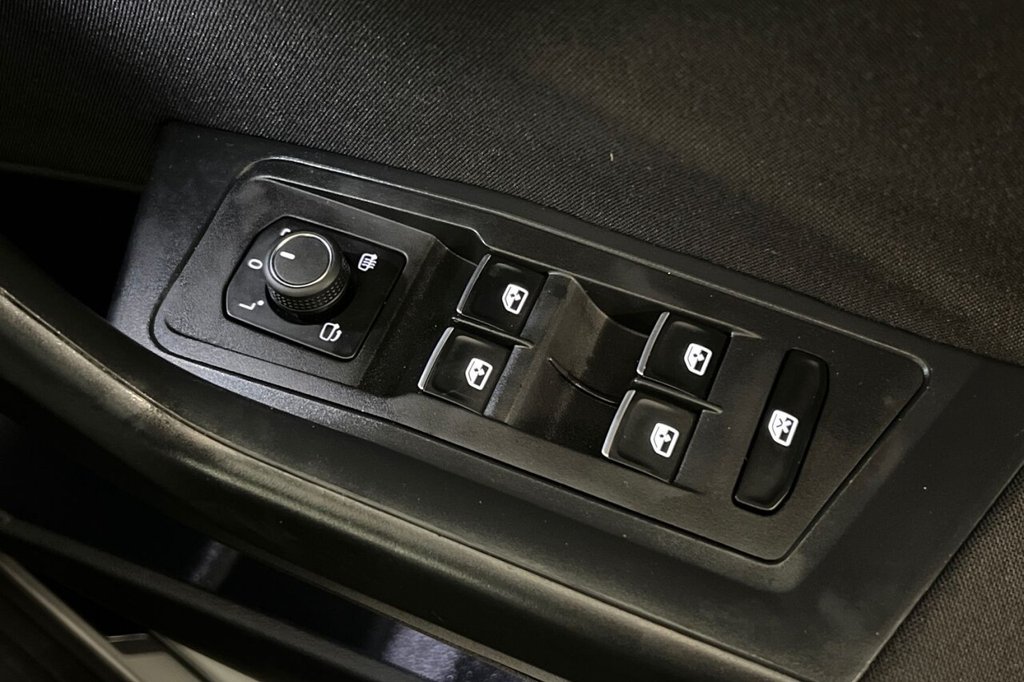 Used Volkswagen T-Roc 2021 for sale - 77262933: Photo 39