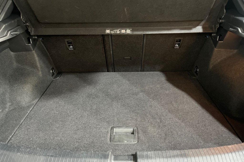 Used Volkswagen T-Roc 2021 for sale - 76080300: Photo 36