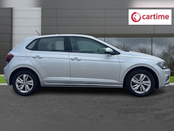 Used Volkswagen Polo 2019 for sale - 76029519: Photo 2