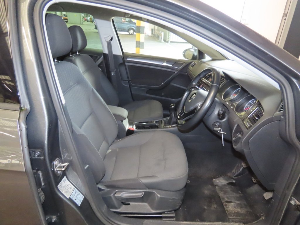 Used Volkswagen Golf 2020 for sale - 77952445: Photo 10