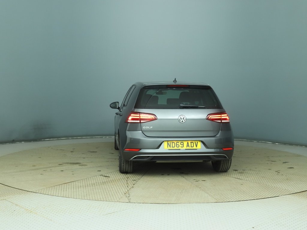 Used Volkswagen Golf 2020 for sale - 77952445: Photo 2