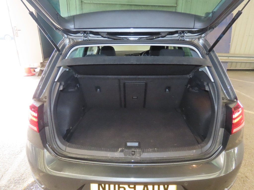 Used Volkswagen Golf 2020 for sale - 77952445: Photo 7