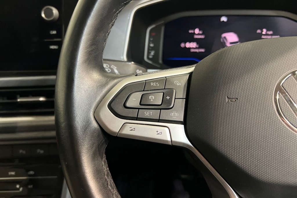 Used Volkswagen T-Roc 2022 for sale - 77327799: Photo 24