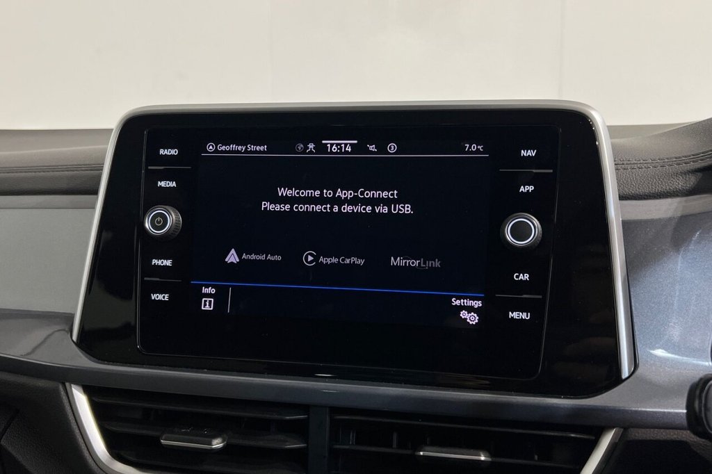 Used Volkswagen T-Roc 2022 for sale - 77327799: Photo 30