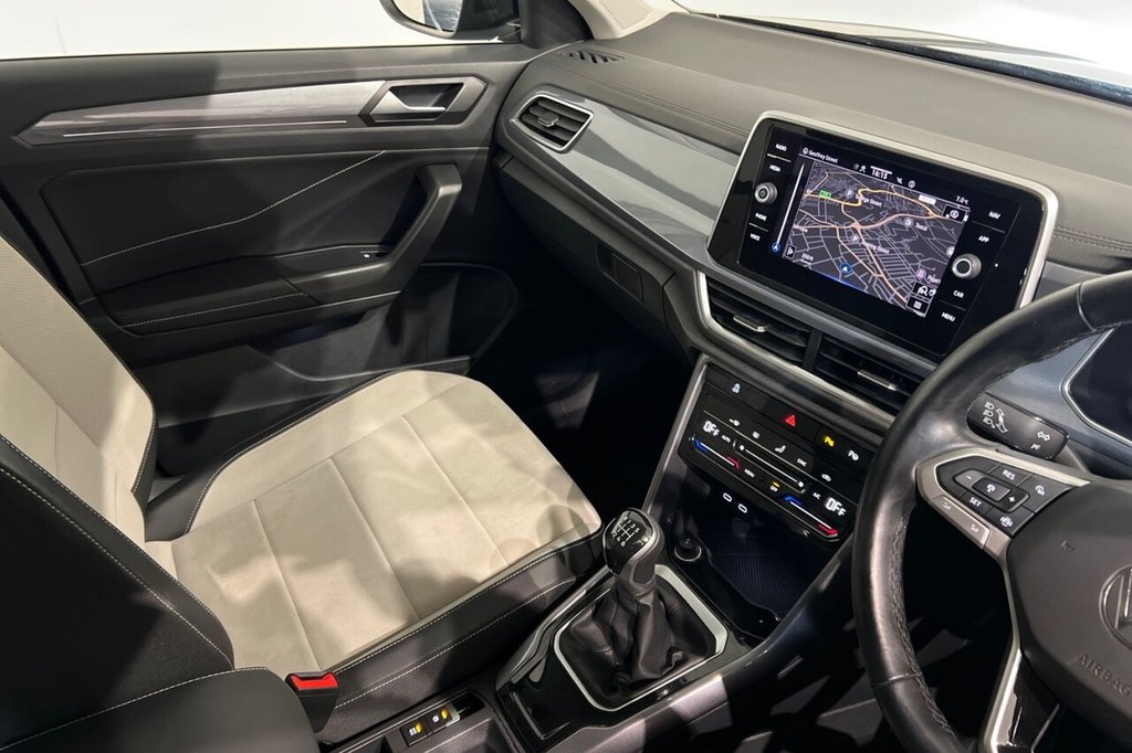 Used Volkswagen T-Roc 2022 for sale - 77327799: Photo 32