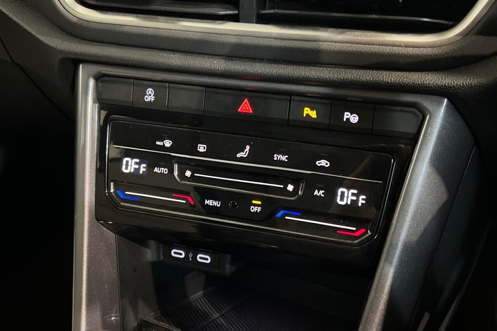 Used Volkswagen T-Roc 2022 for sale - 77327799: Photo 34