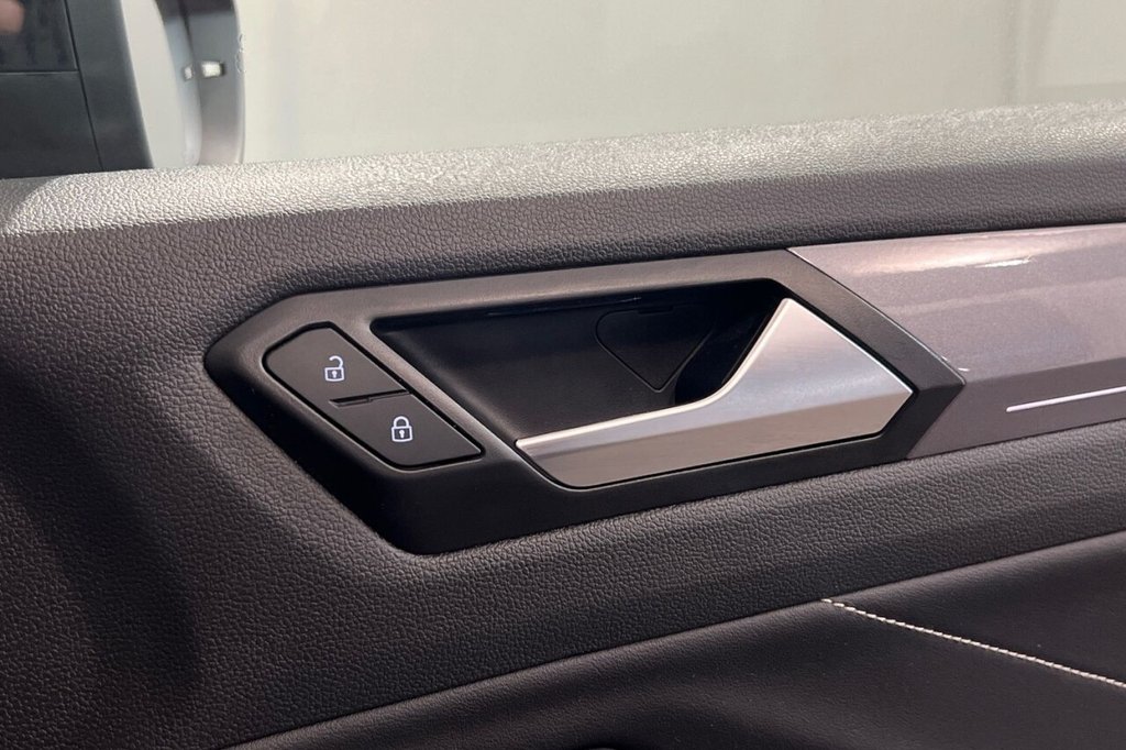 Used Volkswagen T-Roc 2022 for sale - 77327799: Photo 38