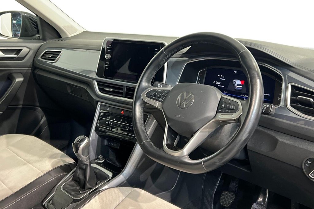 Used Volkswagen T-Roc 2022 for sale - 77327799: Photo 9