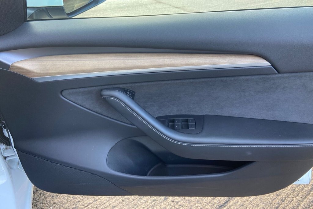 Used Tesla Model 3 2022 for sale - 76617173: Photo 36