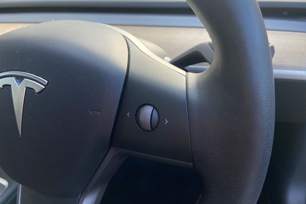 Used Tesla Model 3 2022 for sale - 76617173: Photo 38