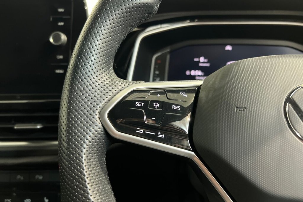 Used Volkswagen T-Roc 2023 for sale - 77436666: Photo 24