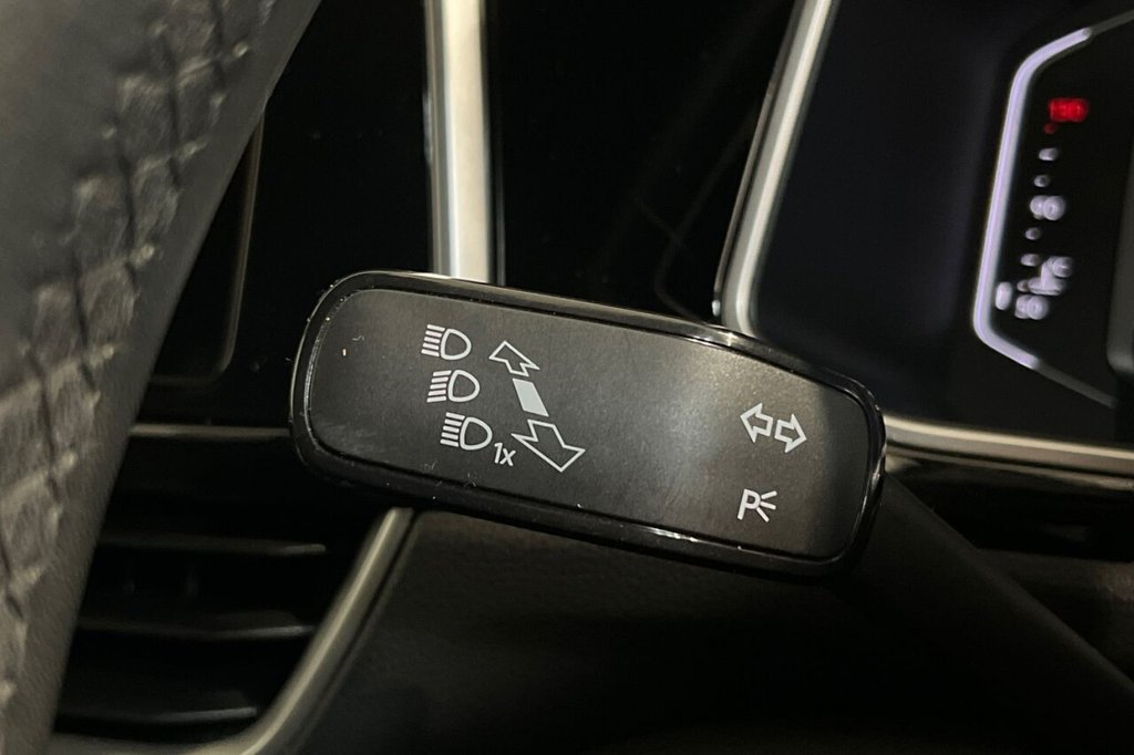 Used Volkswagen T-Roc 2023 for sale - 77436666: Photo 26