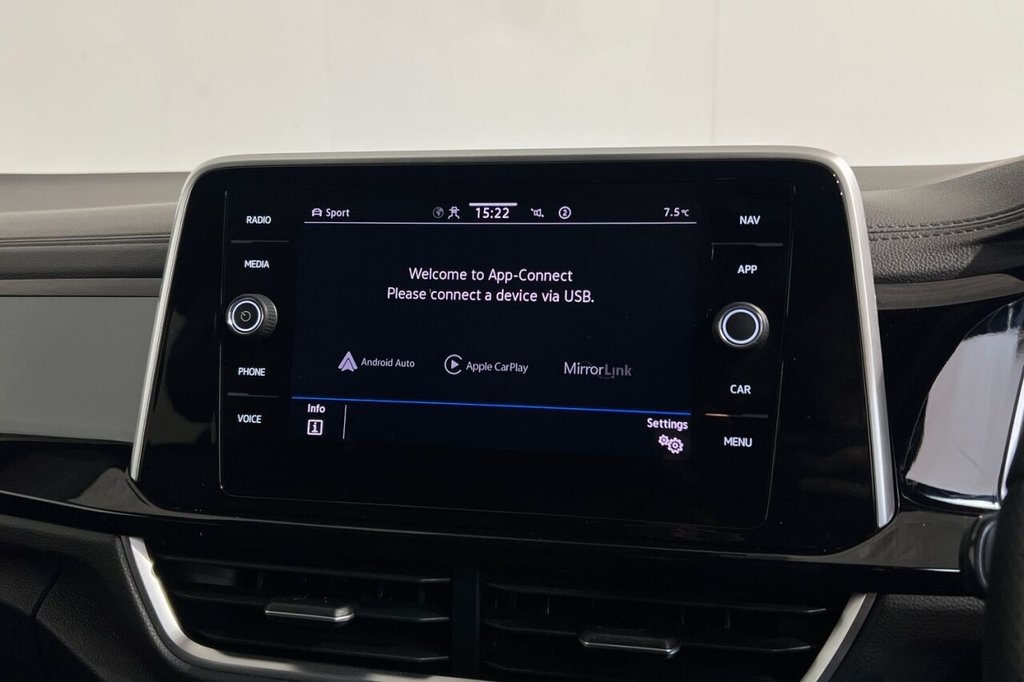 Used Volkswagen T-Roc 2023 for sale - 77436666: Photo 30