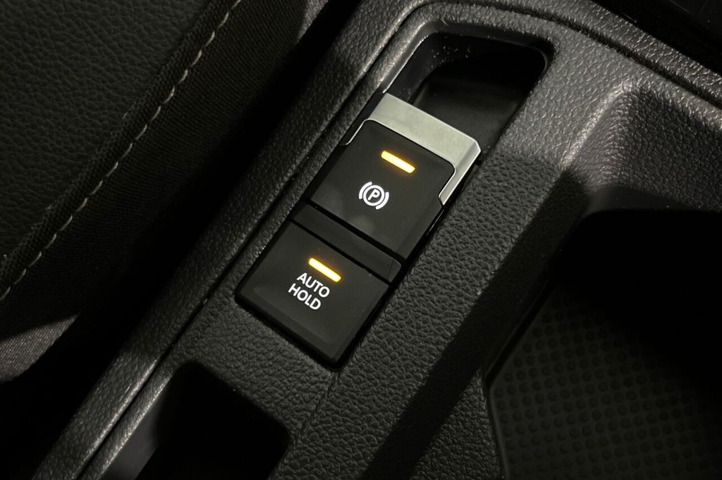 Used Volkswagen T-Roc 2023 for sale - 77436666: Photo 36