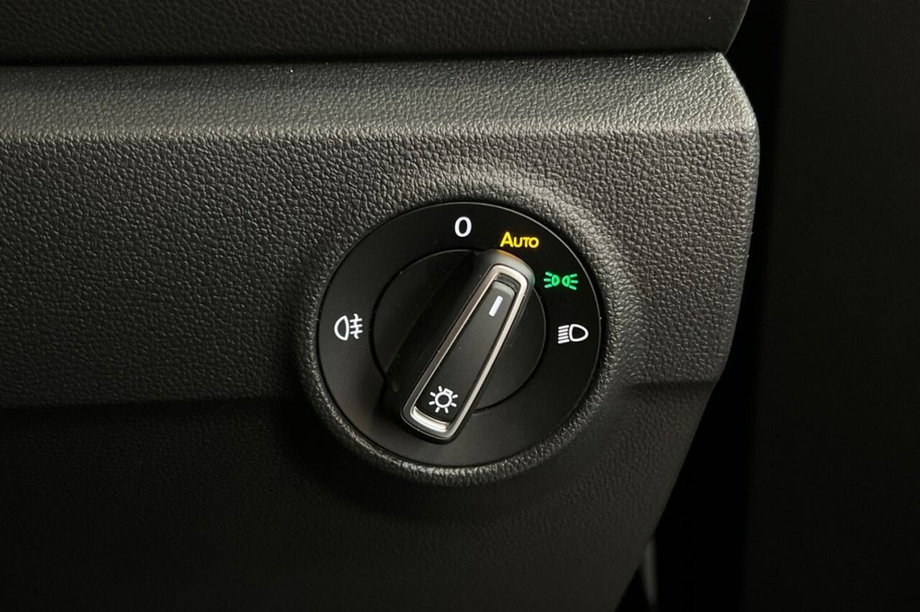 Used Volkswagen T-Roc 2023 for sale - 77436666: Photo 38