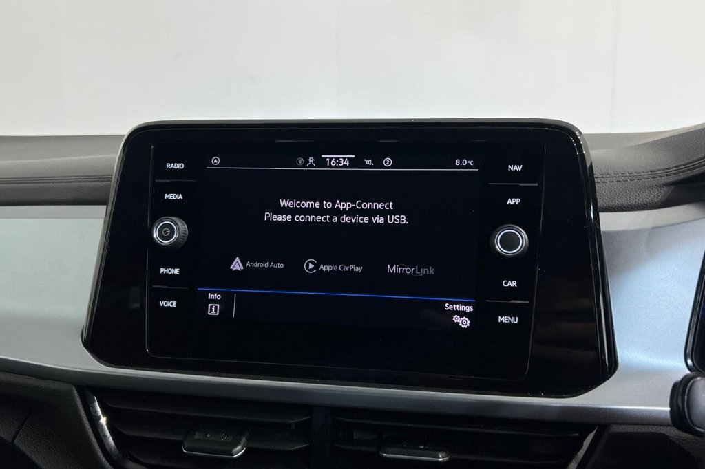 Used Volkswagen T-Roc 2022 for sale - 77262926: Photo 28