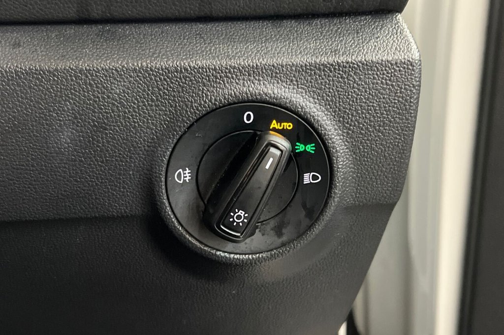 Used Volkswagen T-Roc 2022 for sale - 77262926: Photo 35