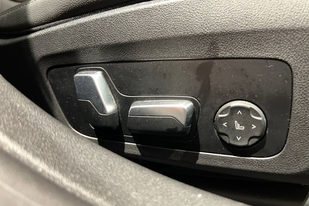 Used BMW i4 2023 for sale - 77719587: Photo 42