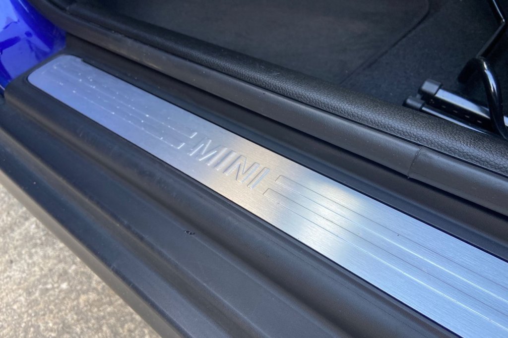 Used MINI Hatch 2020 for sale - 76395943: Photo 32