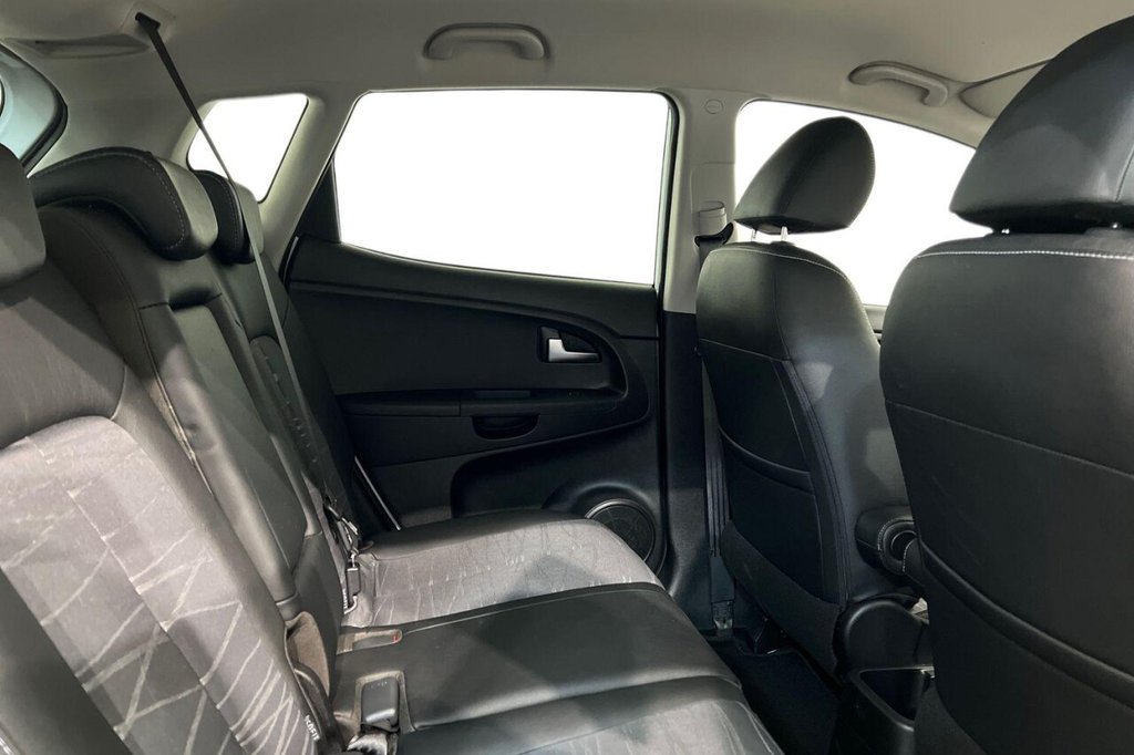 Used Kia Venga 2018 for sale - 76950231: Photo 10