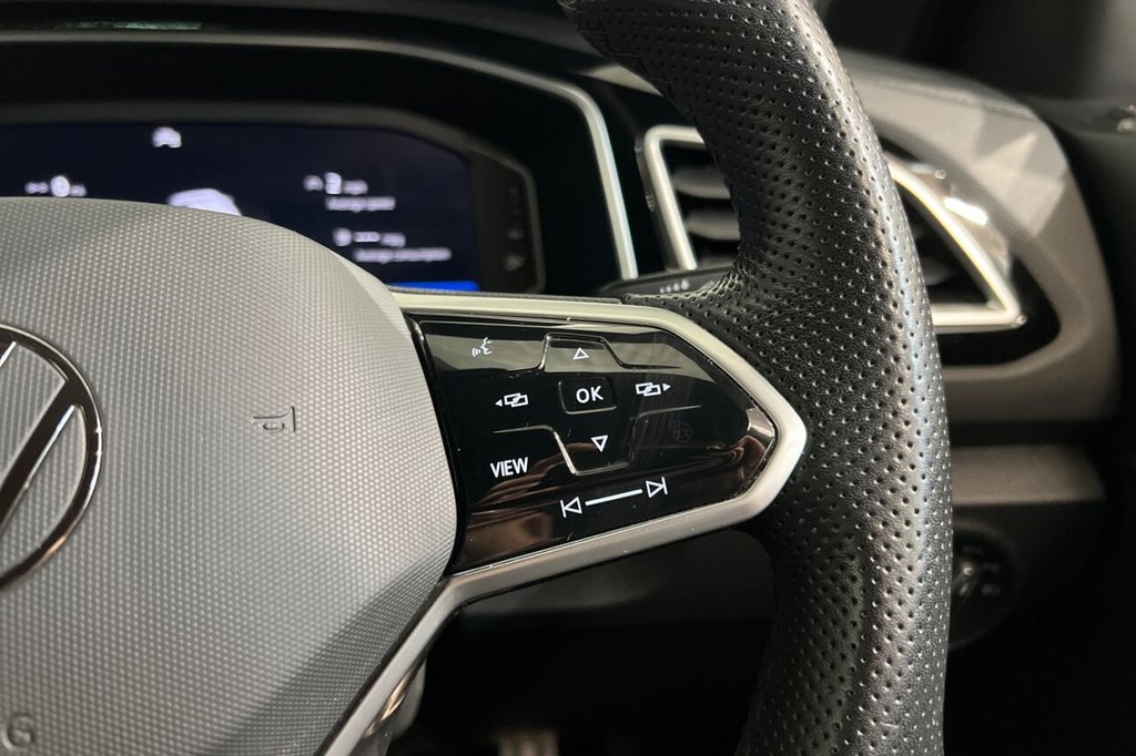 Used Volkswagen T-Roc 2023 for sale - 77583040: Photo 25