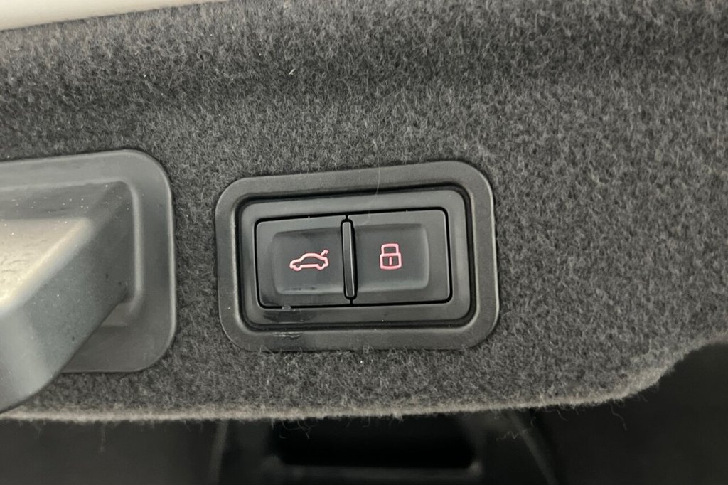 Used Audi A8 2015 for sale - 77520509: Photo 48