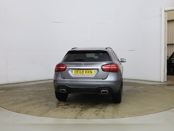 Used Mercedes-Benz GLA 2019 for sale - 77621340: Photo