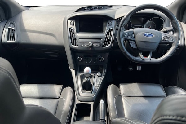 Used Ford Focus 2018 for sale - 76018952: Photo 12