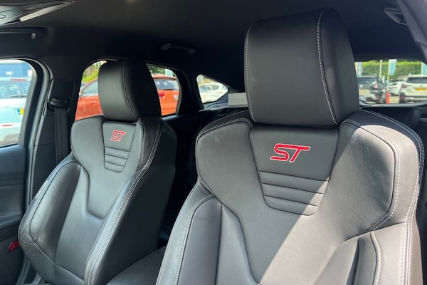 Used Ford Focus 2018 for sale - 76018952: Photo 33