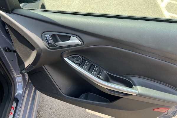 Used Ford Focus 2018 for sale - 76018952: Photo 37