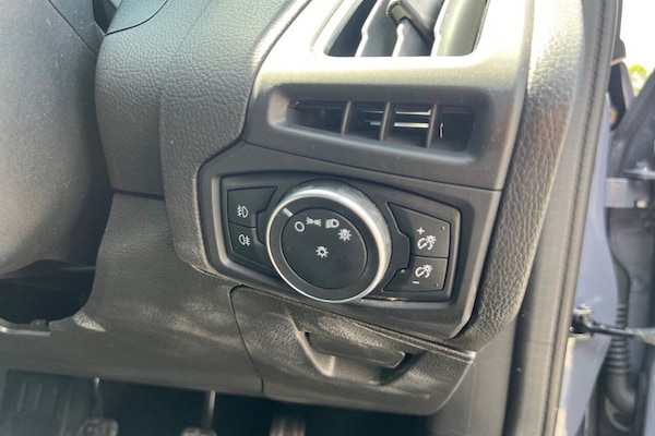 Used Ford Focus 2018 for sale - 76018952: Photo 39