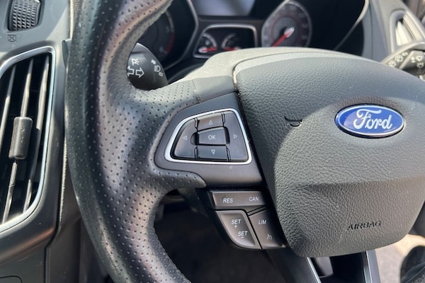 Used Ford Focus 2018 for sale - 76018952: Photo 41