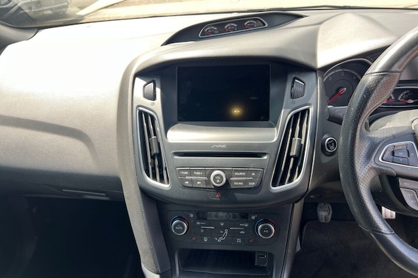 Used Ford Focus 2018 for sale - 76018952: Photo 45