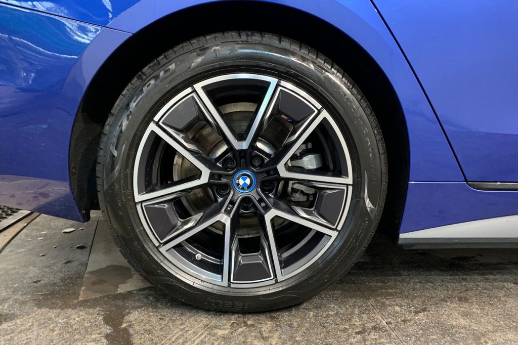 Used BMW i4 2022 for sale - 78095819: Photo 14