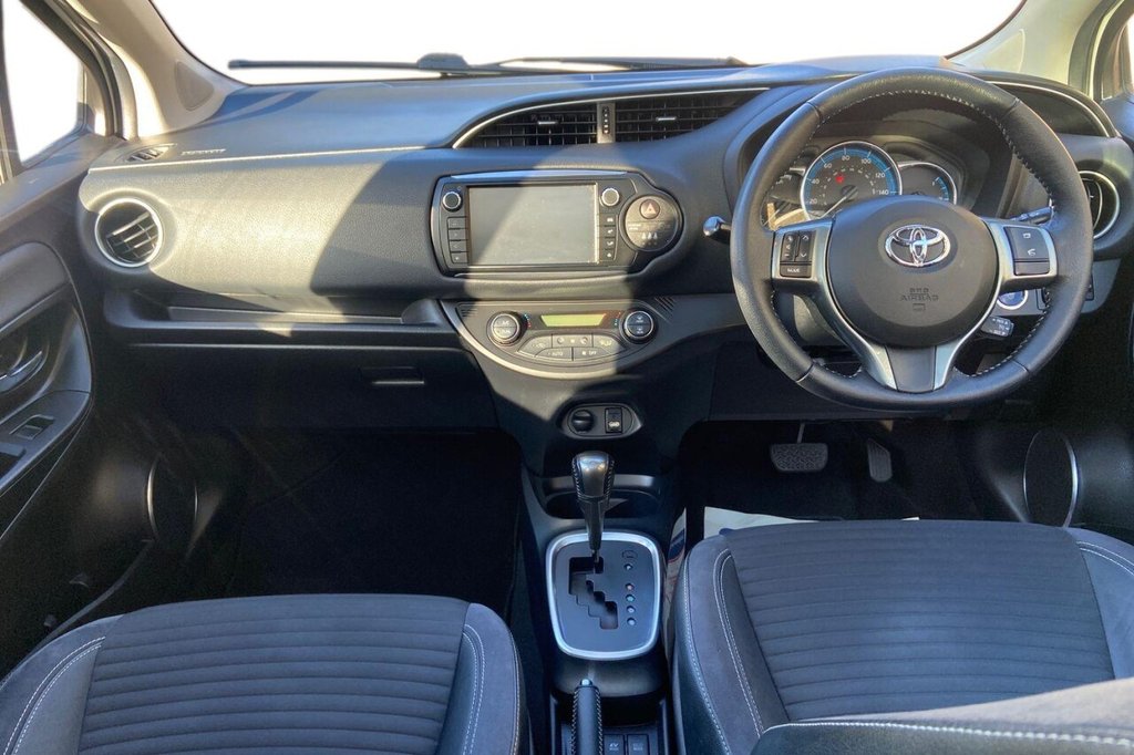Used Toyota Yaris 2015 for sale - 76604460: Photo 12