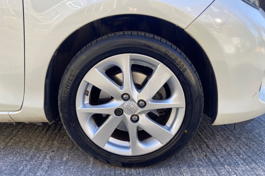 Used Toyota Yaris 2015 for sale - 76604460: Photo 14