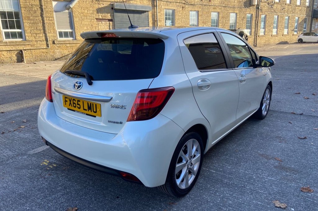 Used Toyota Yaris 2015 for sale - 76604460: Photo 26