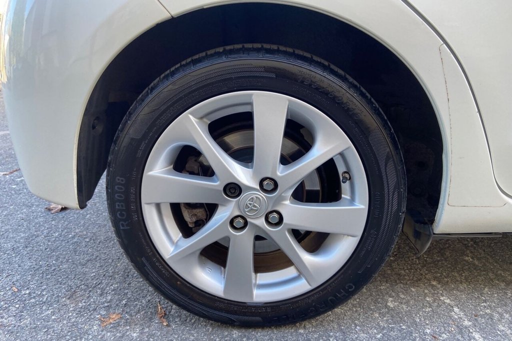 Used Toyota Yaris 2015 for sale - 76604460: Photo 30