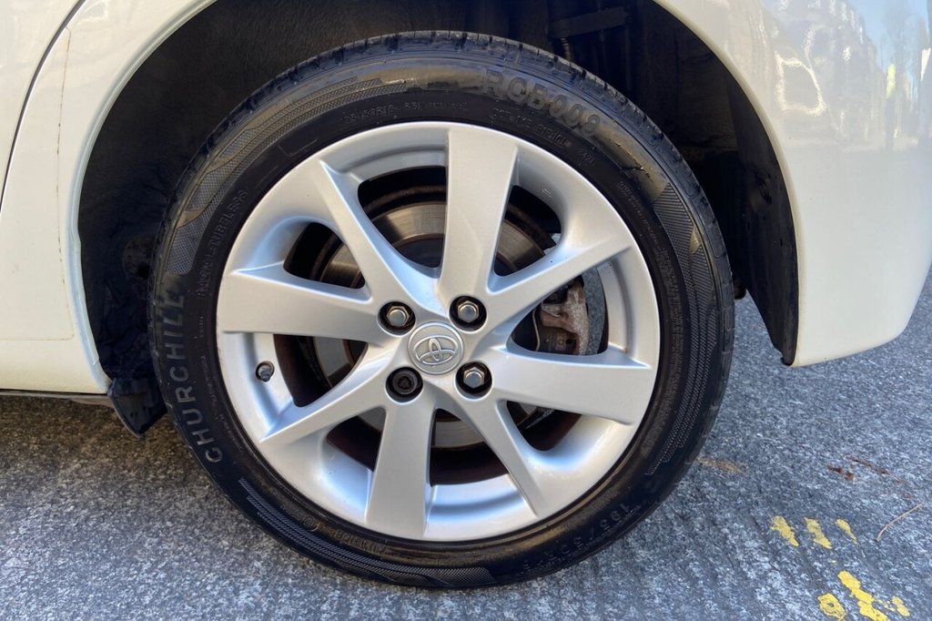 Used Toyota Yaris 2015 for sale - 76604460: Photo 32