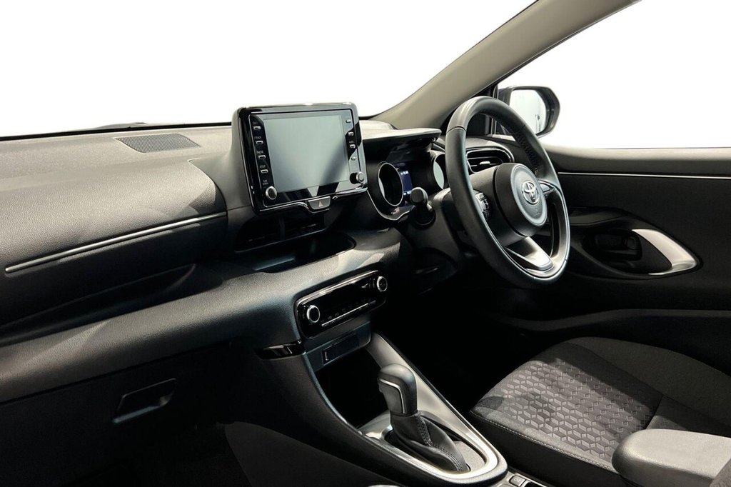 Used Toyota Yaris 2022 for sale - 76950268: Photo 11