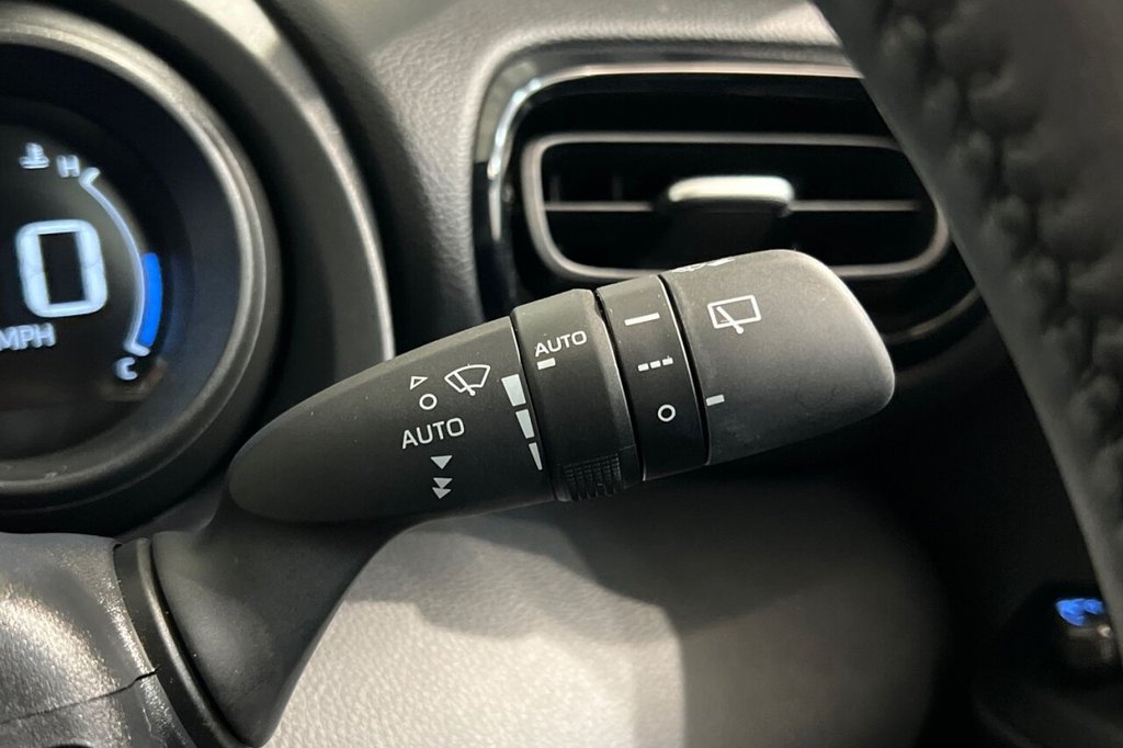 Used Toyota Yaris 2022 for sale - 76950268: Photo 28