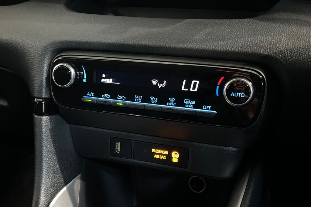 Used Toyota Yaris 2022 for sale - 76950268: Photo 34