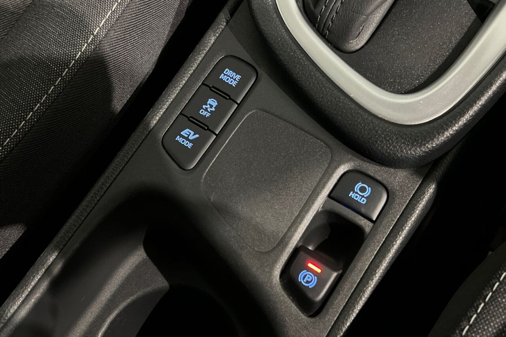 Used Toyota Yaris 2022 for sale - 76950268: Photo 35