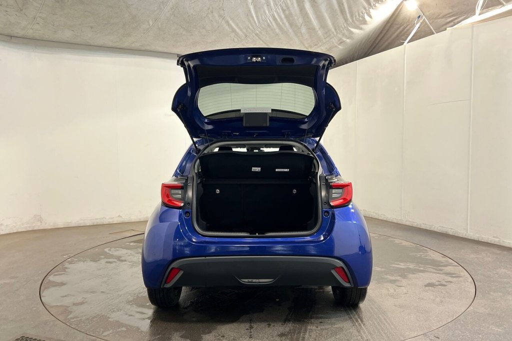 Used Toyota Yaris 2022 for sale - 76950268: Photo 37