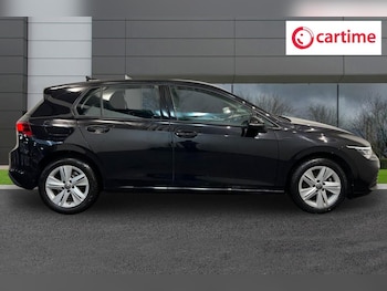 Used Volkswagen Golf 2023 for sale - 77383867: Photo